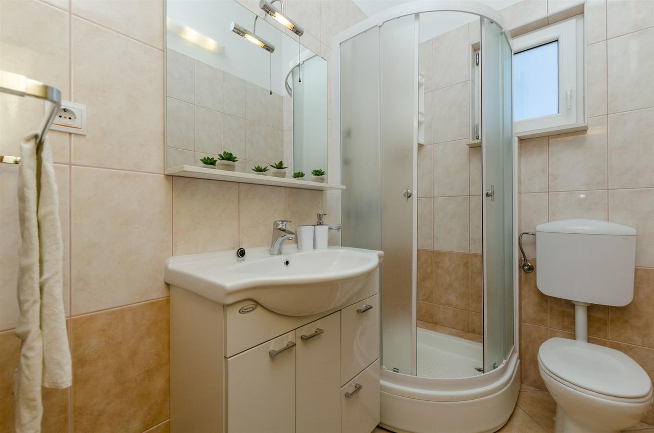 Apartments Srecko Duce Ngoại thất bức ảnh