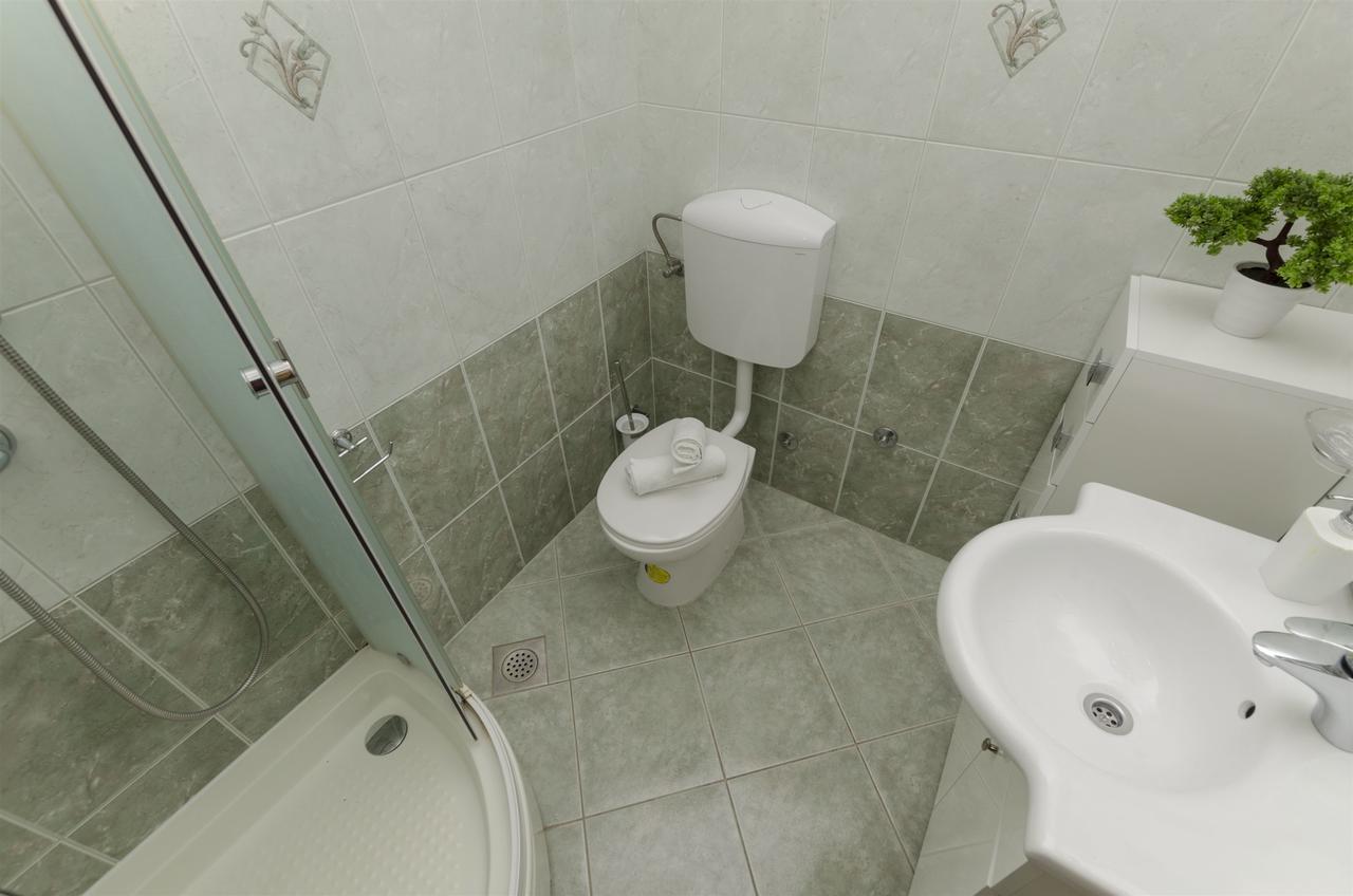 Apartments Srecko Duce Ngoại thất bức ảnh