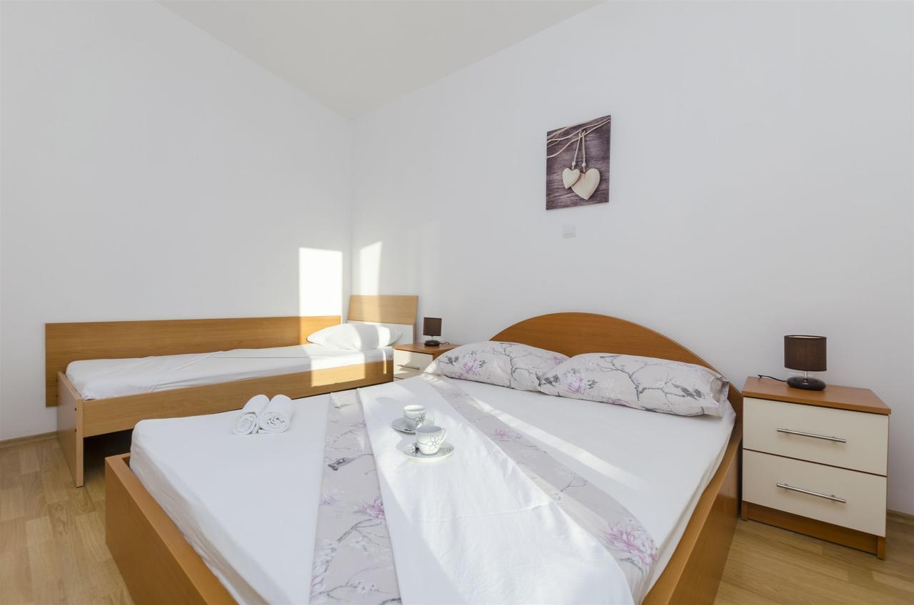 Apartments Srecko Duce Ngoại thất bức ảnh
