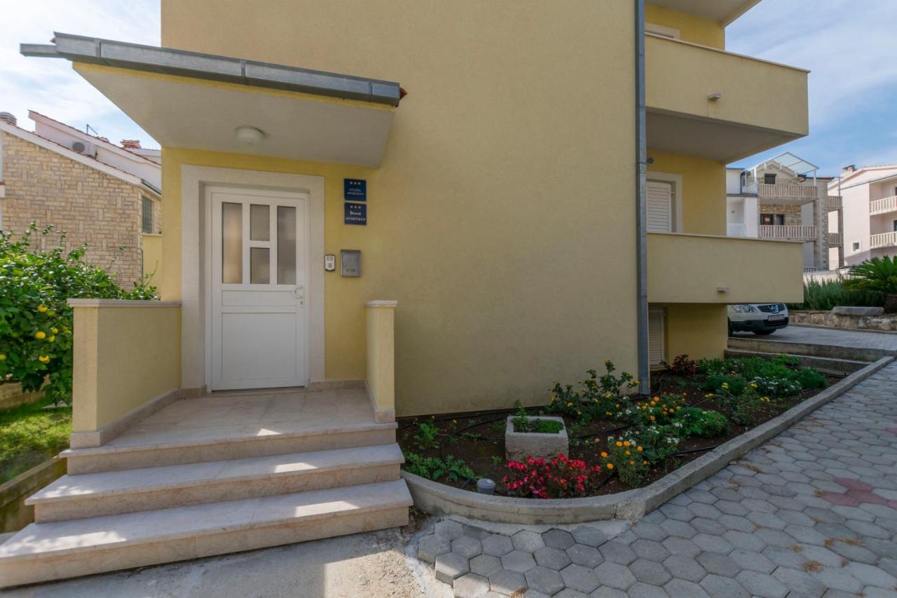 Apartments Srecko Duce Ngoại thất bức ảnh